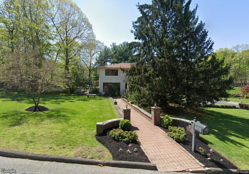 4 Elena Ct, Cortlandt Manor, NY 10567 - photo 1