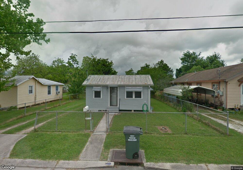 2015 Slatter St, Houma, LA 70363 - photo 1