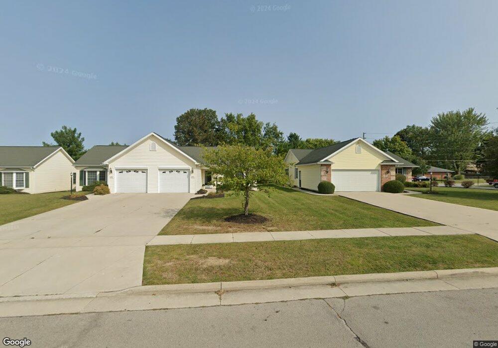 2902 Wyngate Ct, Lima, OH 45805 - photo 1