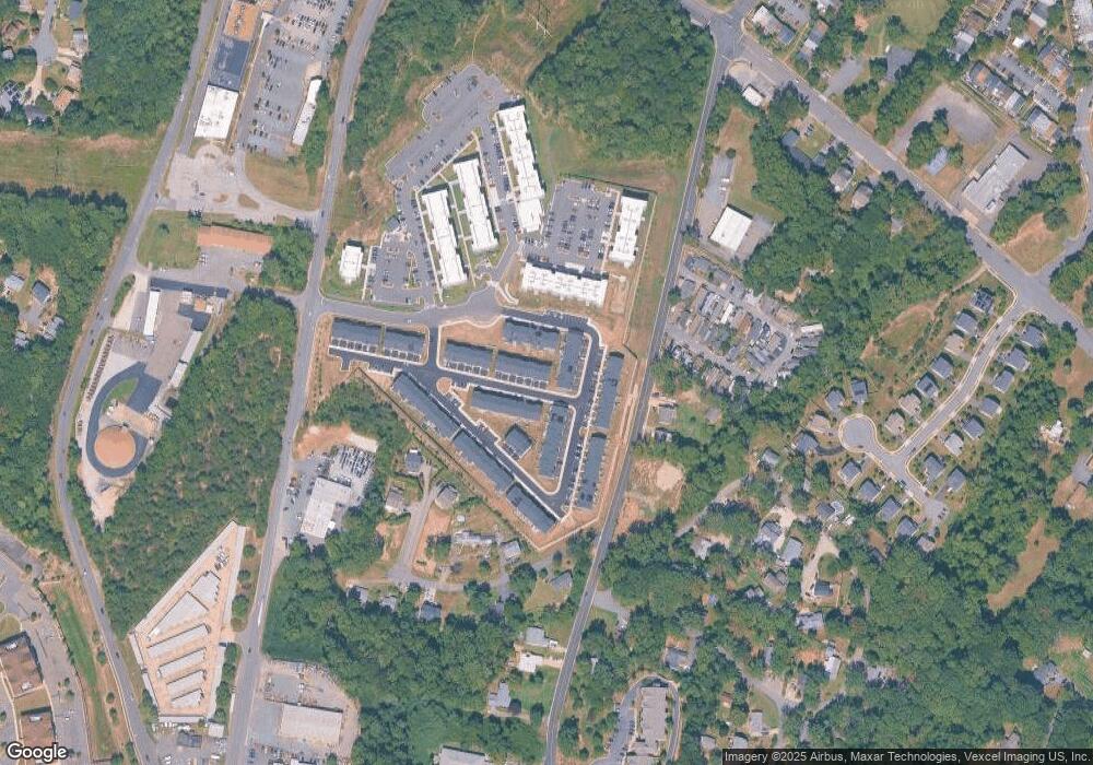 3966 Shire Meadow Ln, Triangle, VA 22172 - photo 1