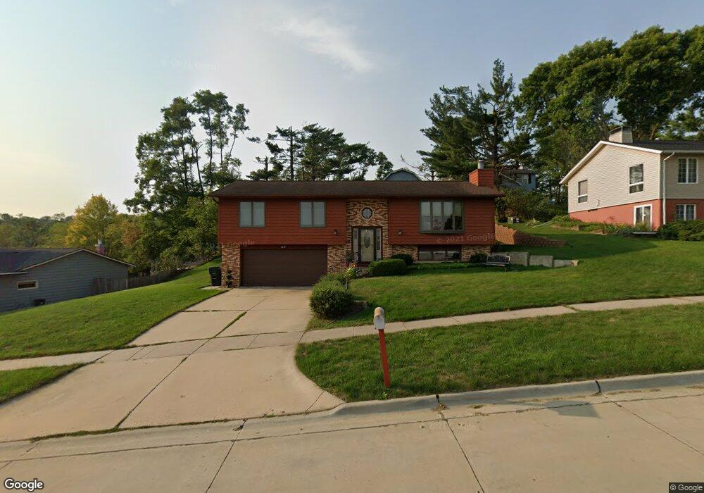 5023 Broadview Dr SE, Cedar Rapids, IA 52403 - photo 1