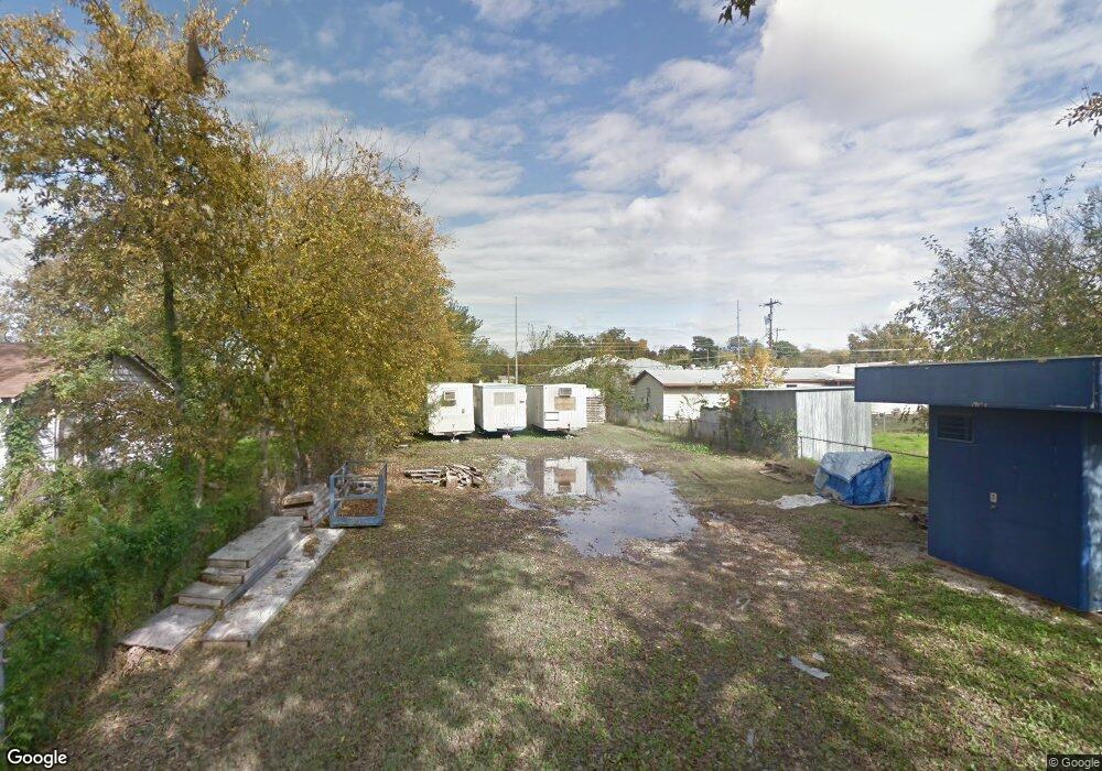 209 Harryette Place, Ardmore, OK 73401 - photo 1