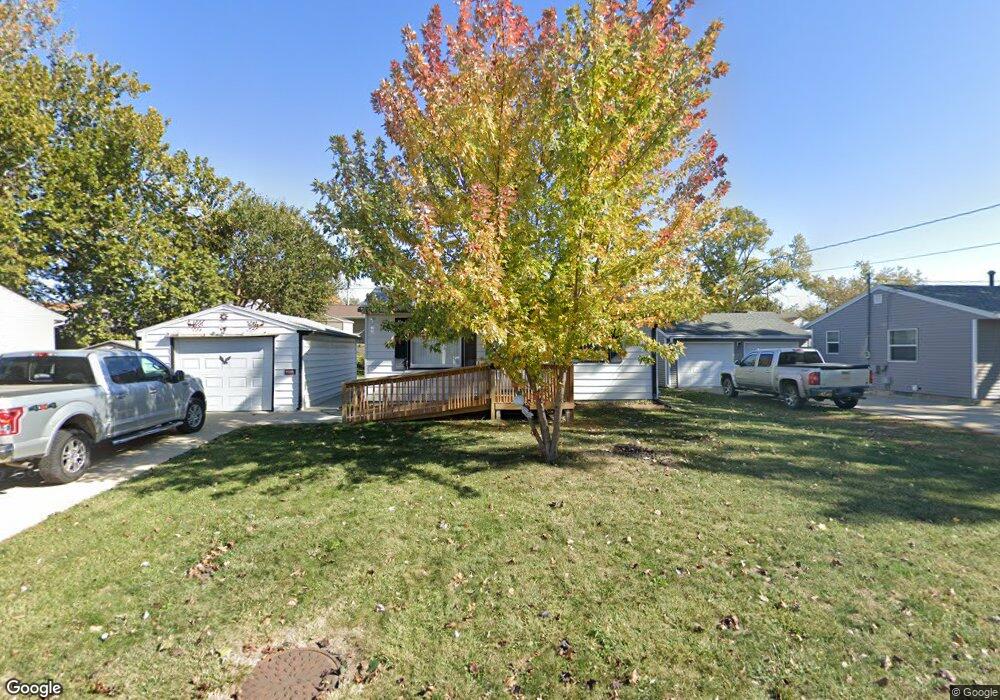 900 E 13th St N, Newton, IA 50208 - photo 1