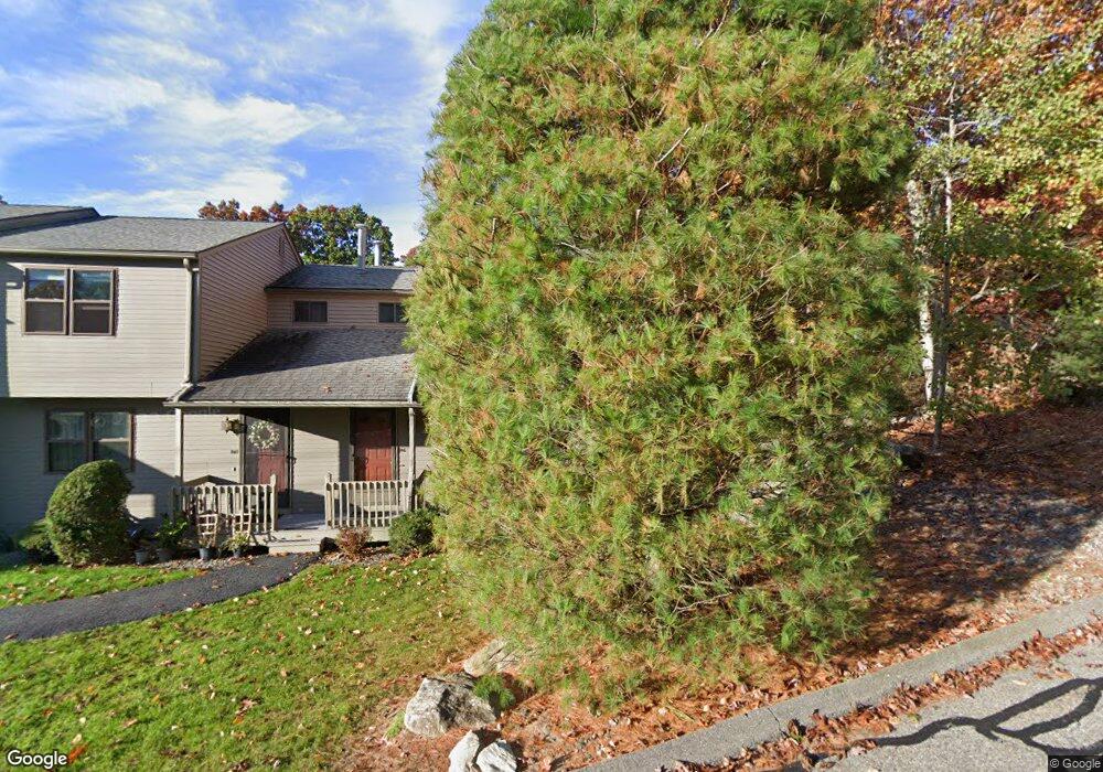 806 Pinewood Dr, Smithfield, RI 02917 - photo 1