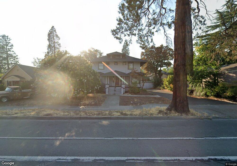 746 NW 6th St, Grants Pass, OR 97526 - photo 1