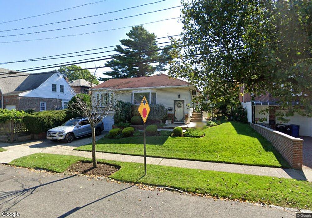 2911 169th St, Flushing, NY 11358 - photo 1