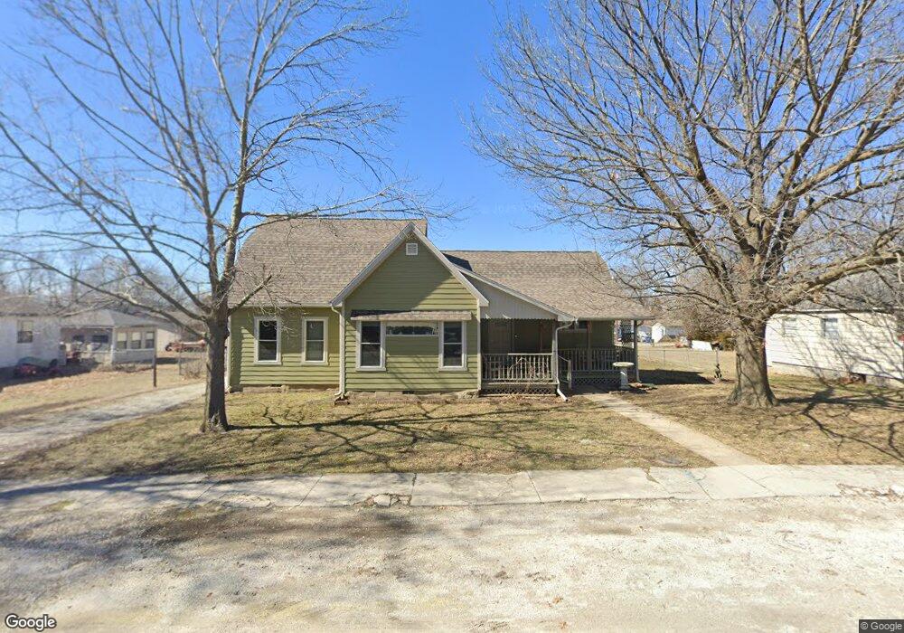 512 S Cowgill St, Carl Junction, MO 64834 - photo 1