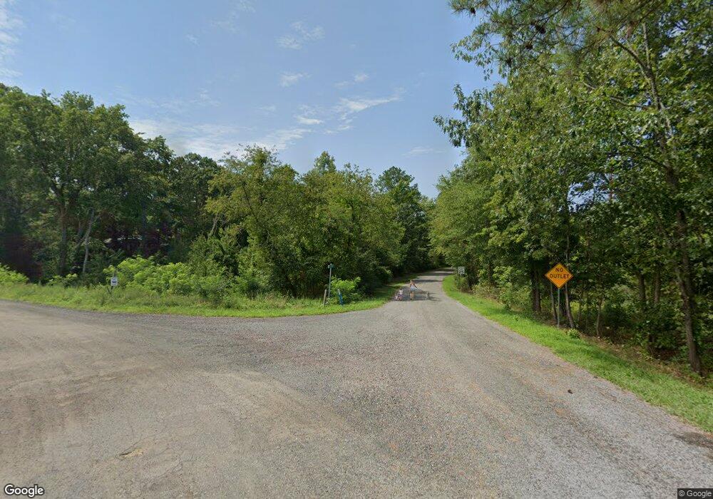 4 Mattox Ave, Colonial Beach, VA 22443 - photo 1