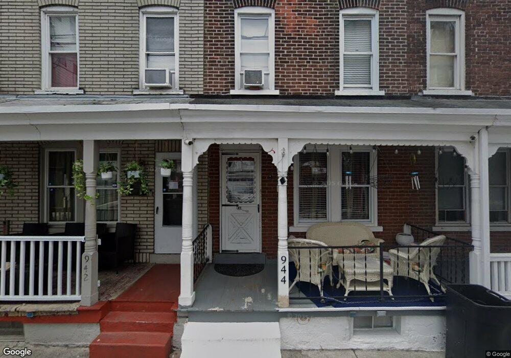 944 W Maple St, Allentown, PA 18101 - photo 1