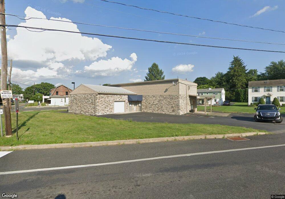 2232 Walbert Ave unit 2nd Fl, Allentown, PA 18104 - photo 1