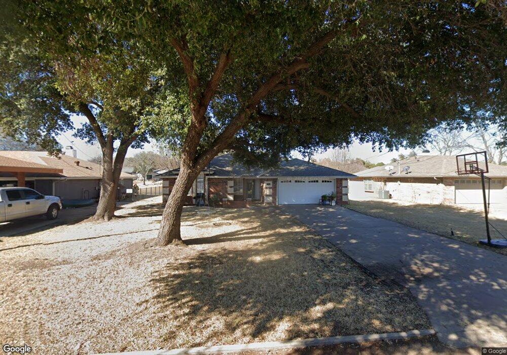 3705 Lake Vista Ct, Granbury, TX 76049 - photo 1