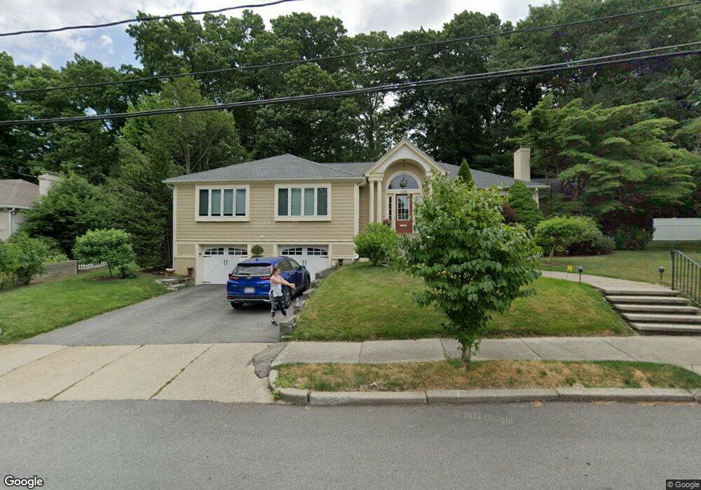 120 Cynthia Rd, Newton Center, MA 02459 - photo 1