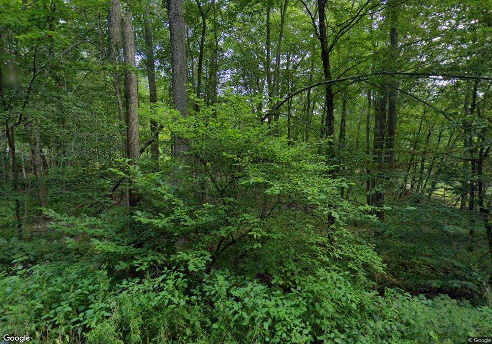 235 Hattertown Rd, Newtown, CT 06470 - photo 1