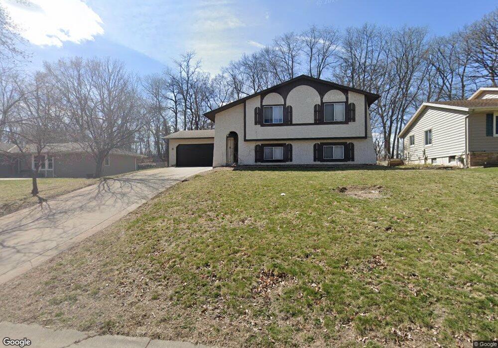 6497 Pineview Ln N, Maple Grove, MN 55369 - photo 1