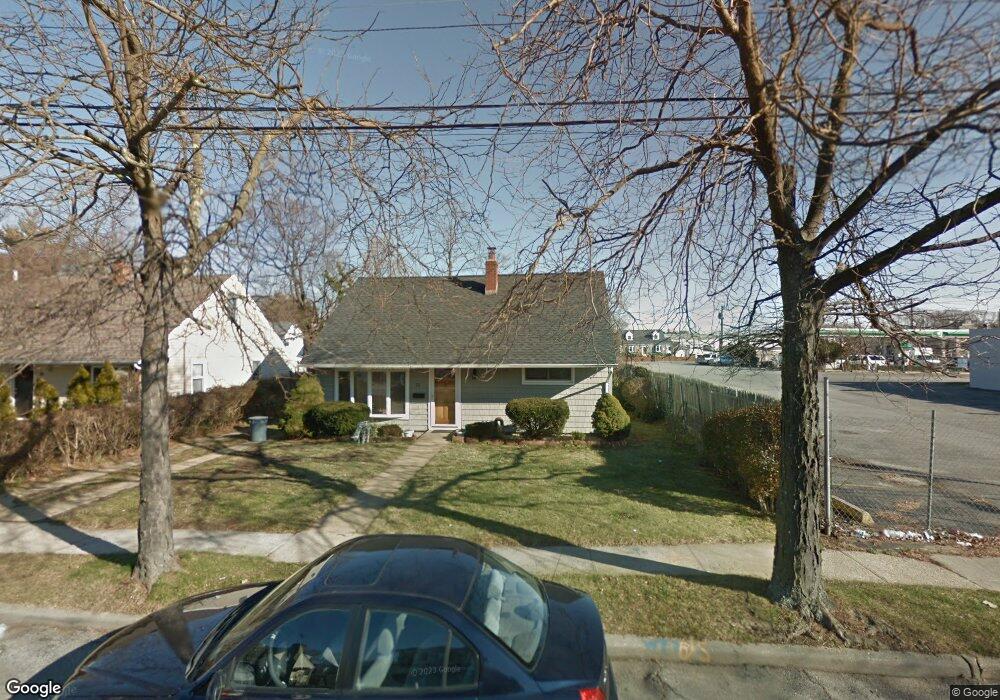 15 Ocean Ave, Bellmore, NY 11710 - photo 1