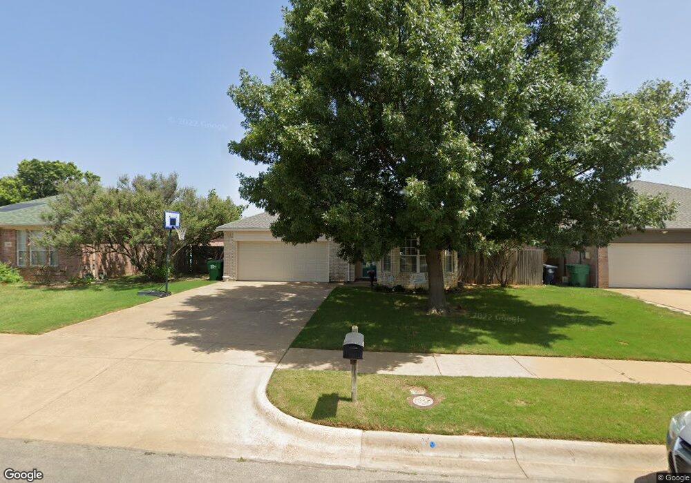 2313 Wildwood Ln, Denton, TX 76210 - photo 1