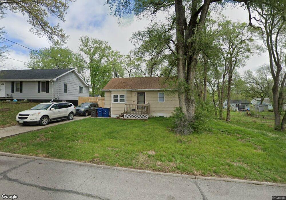 426 E Wall Ave, Des Moines, IA 50315 - photo 1