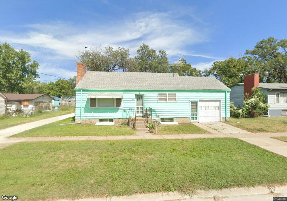 318 E Washington St, Osborne, KS 67473 - photo 1