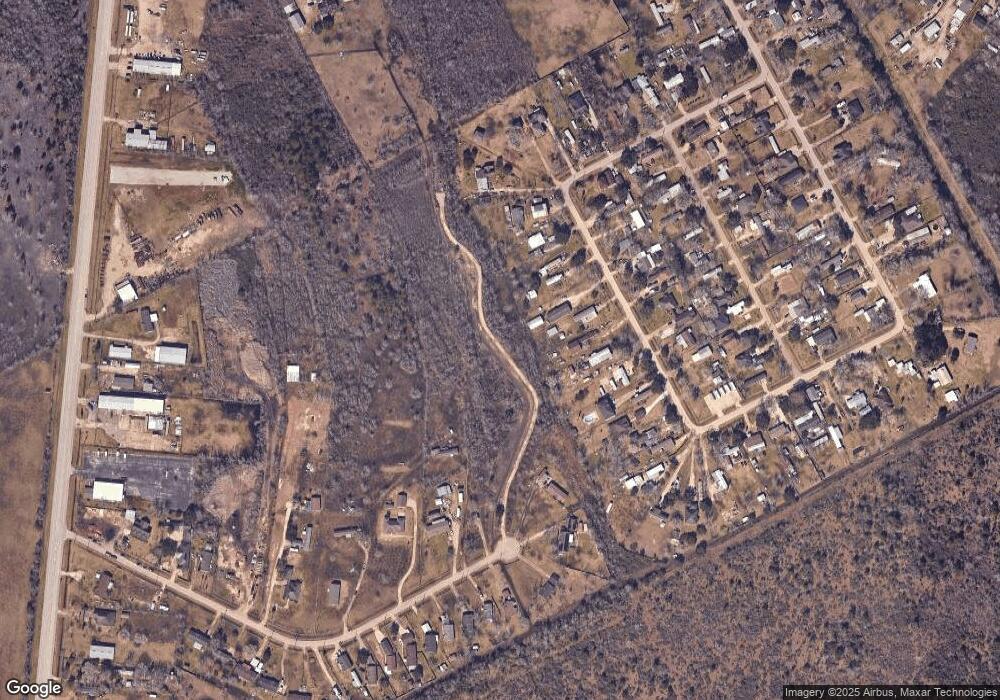 4910 Quail West Rd, Alvin, TX 77511 - photo 1