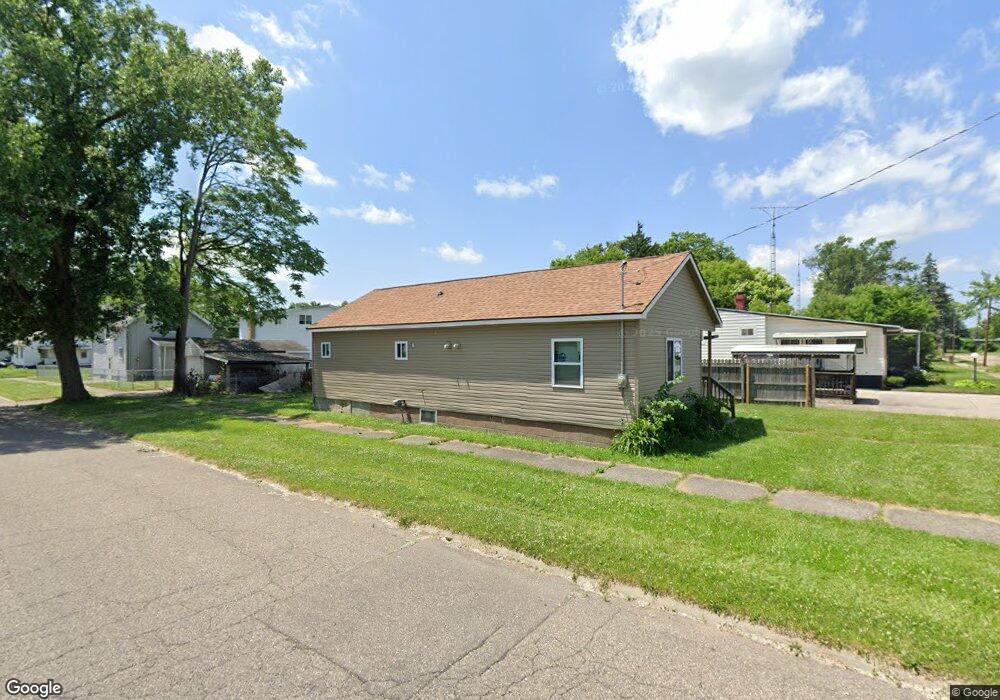 1618 Wayne St, Flint, MI 48503 - photo 1