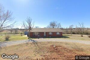 706 Missouri St, Geronimo, OK 73543