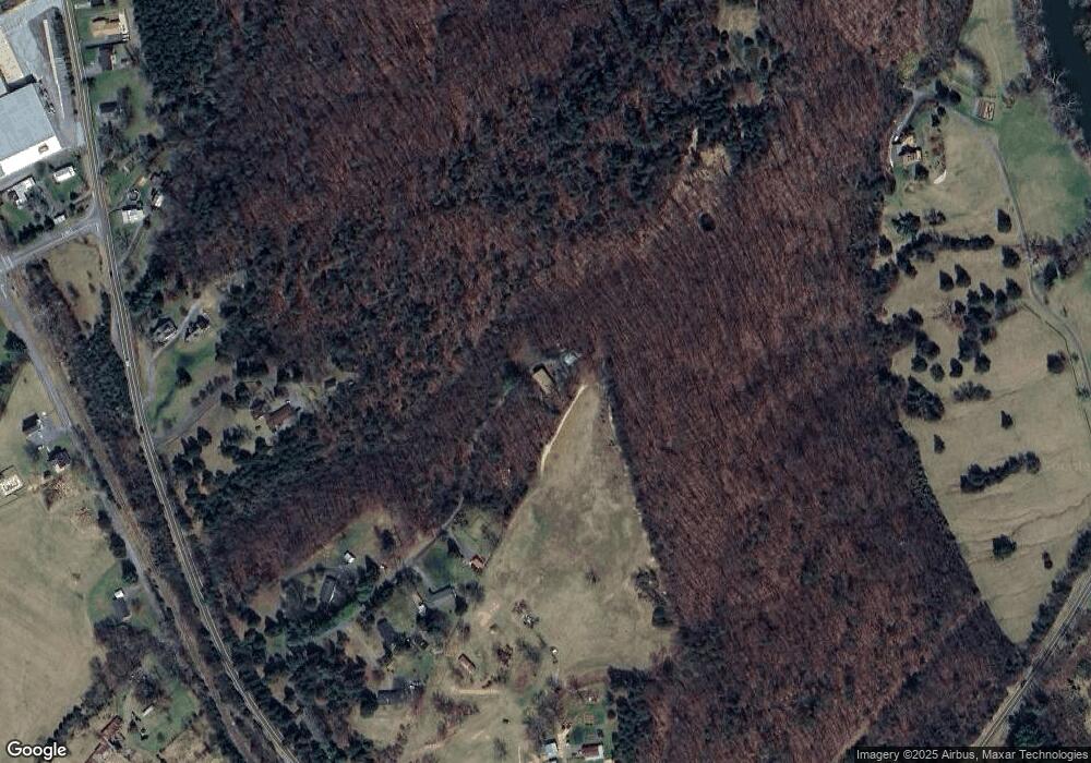 252 Natures Way Ln, Strasburg, VA 22657 - photo 1