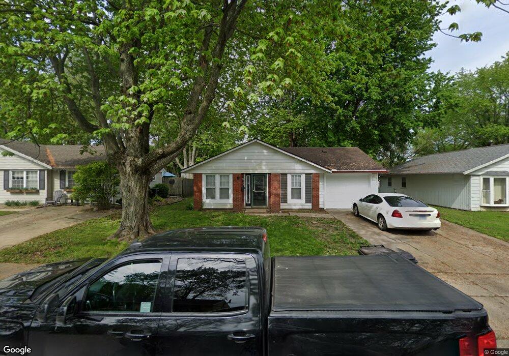 1417 S 2nd St, Mattoon, IL 61938 - photo 1