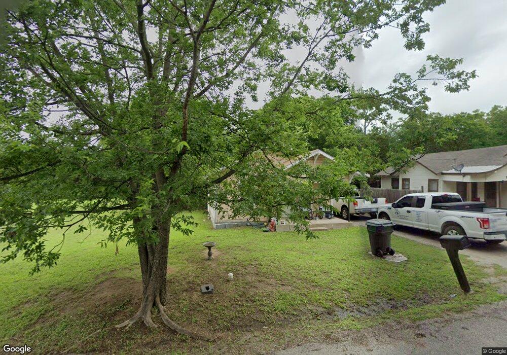 821 A St SE, Ardmore, OK 73401 - photo 1