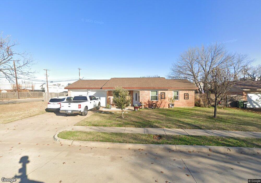 5016 Roberta Dr, North Richland Hills, TX 76180 - photo 1