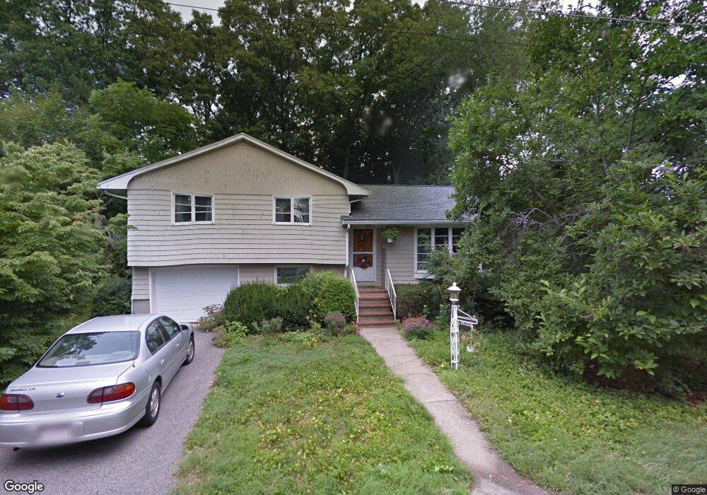 3 Sycamore Rd, Stoneham, MA 02180 - photo 1