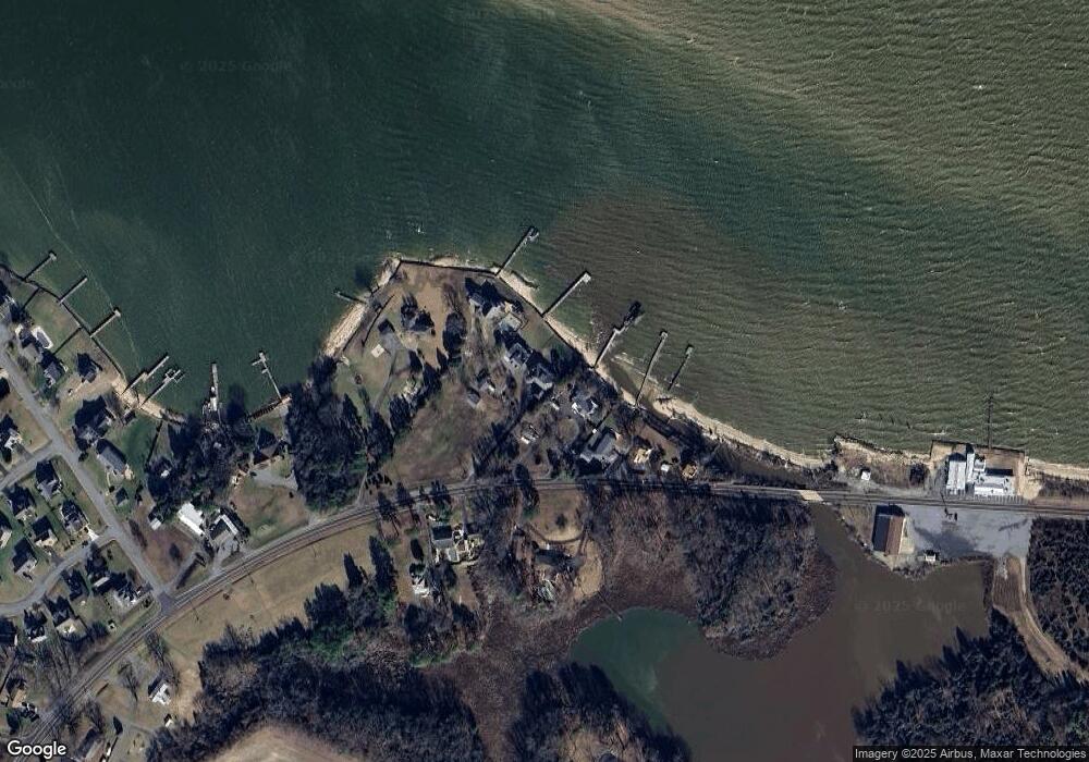 20837 Ridge Rd, Colonial Beach, VA 22443 - photo 1