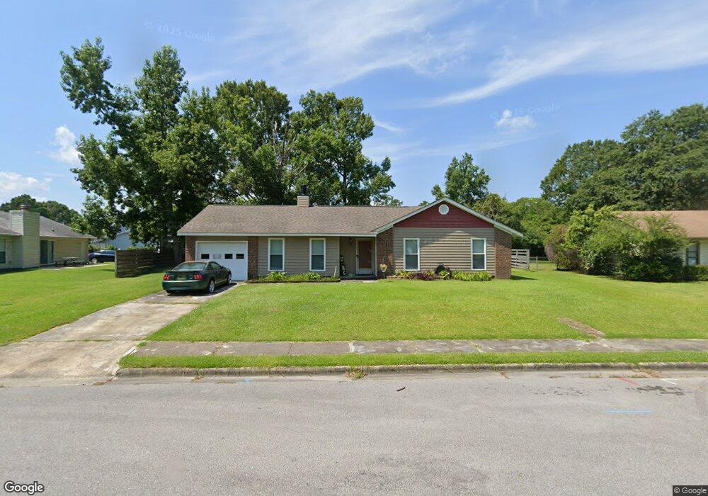 1303 Kevin Ct, Jacksonville, NC 28546 - photo 1