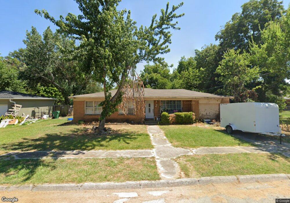 1704 Heather Rd, Gainesville, TX 76240 - photo 1