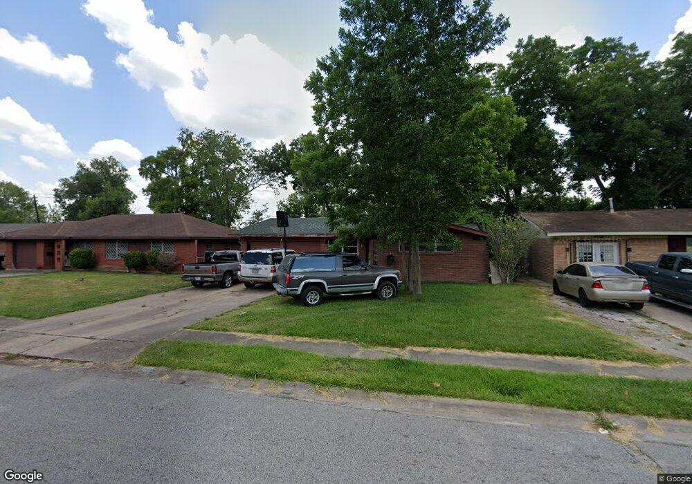 4706 Marable Dr, Houston, TX 77022 - photo 1