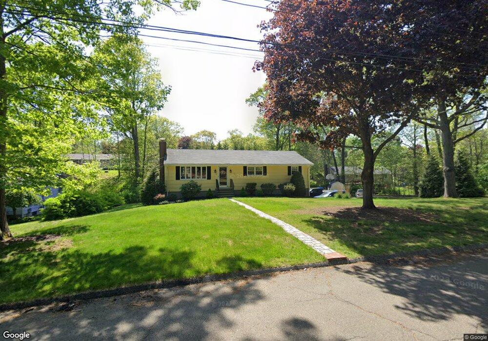 57 Raven Rd, Trumbull, CT 06611 - photo 1