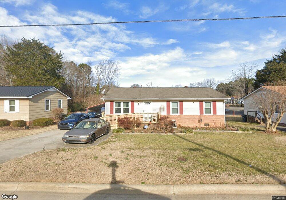 102 Leak Ave, Oxford, NC 27565 - photo 1