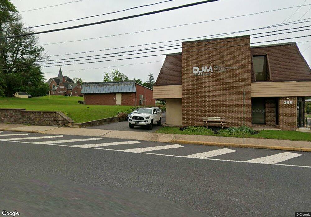 4749 Macgregor Dr, Schwenksville, PA 19473 - photo 1