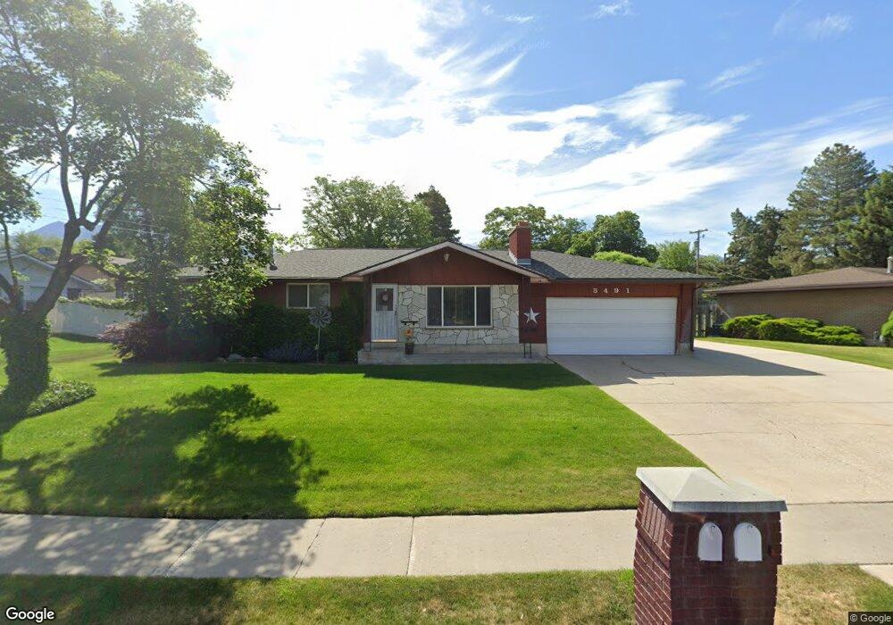 8491 Fayeway Dr, Sandy, UT 84094 - photo 1