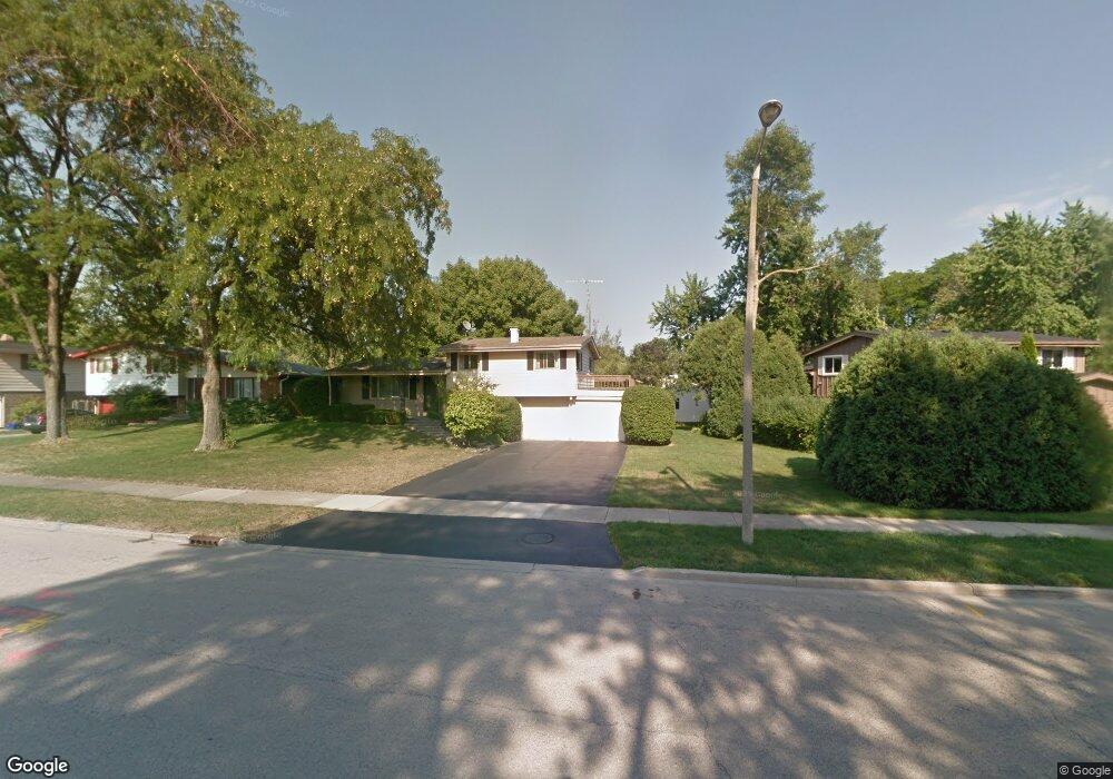 2621 N Evergreen Ave, Waukegan, IL 60087 - photo 1