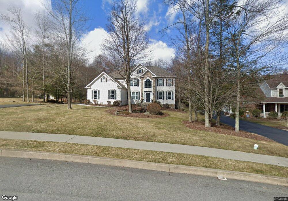 709 Clover Ln, Moscow, PA 18444 - photo 1