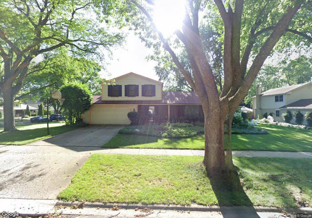 1521 Shenandoah Ln, Naperville, IL 60563 - photo 1