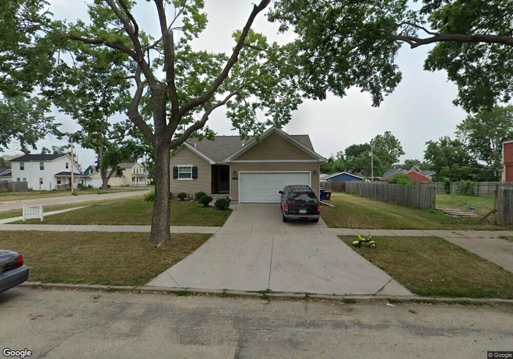 1205 3rd St SW, Cedar Rapids, IA 52404 - photo 1