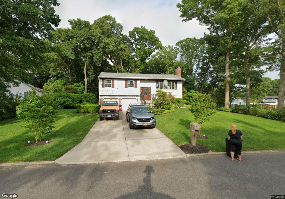 19 Don Ln, Hauppauge, NY 11788 - photo 1