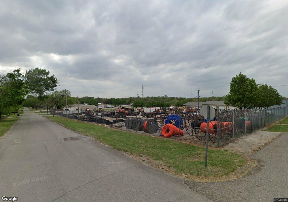 1502 W 2nd St, Sulphur, OK 73086 - photo 1