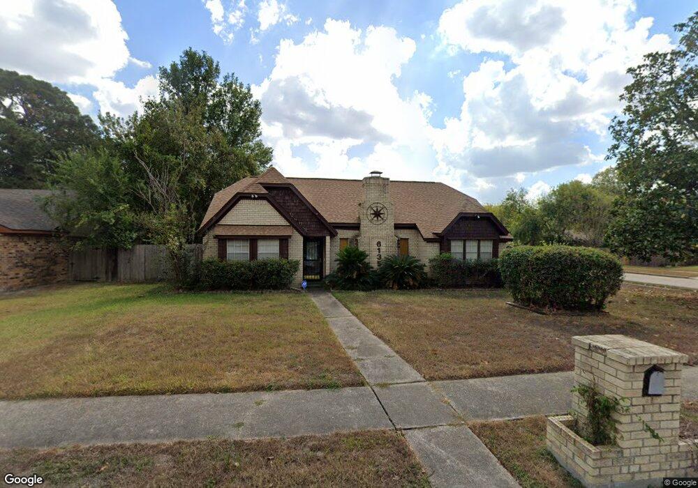 6135 Elkwood Forest Dr, Houston, TX 77088 - photo 1