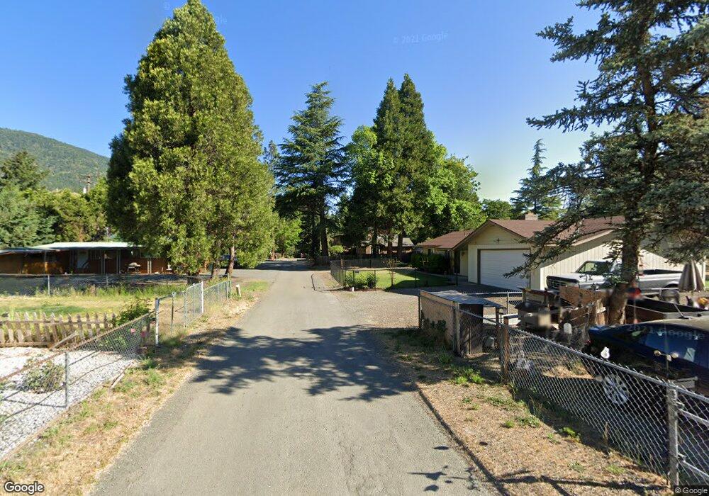 159 Landsiedel Ln, Grants Pass, OR 97527 - photo 1