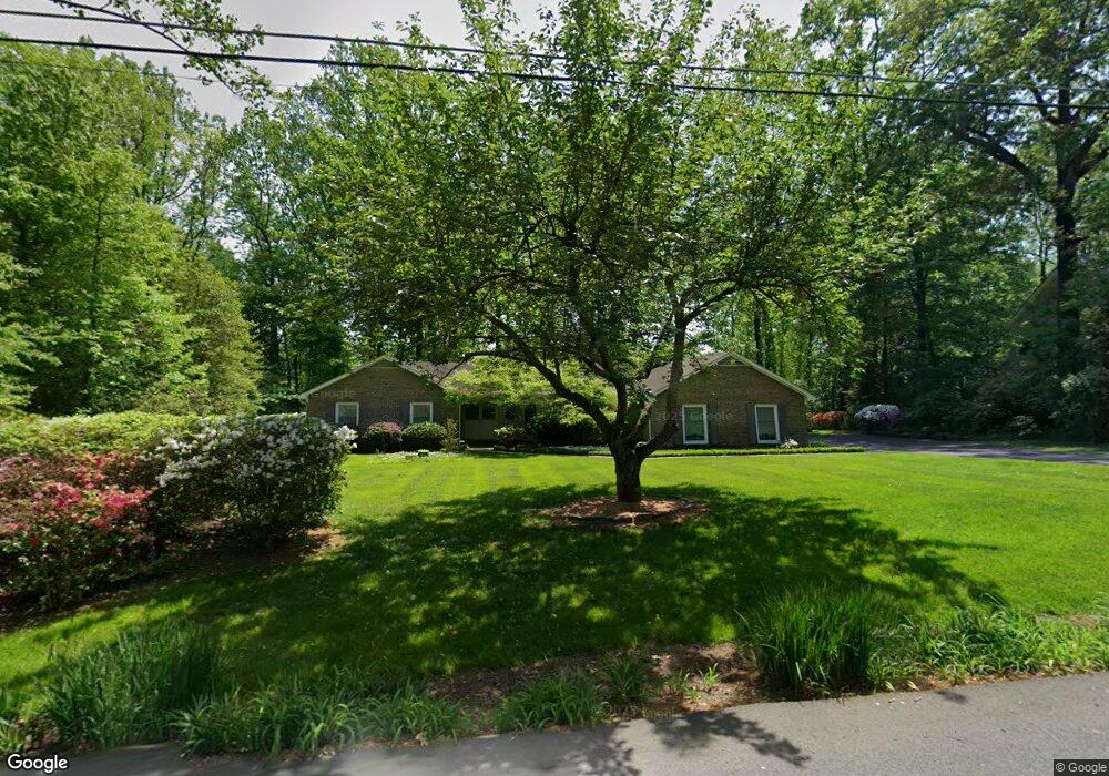 9021 Ellenwood Ln, Fairfax, VA 22032 - photo 1