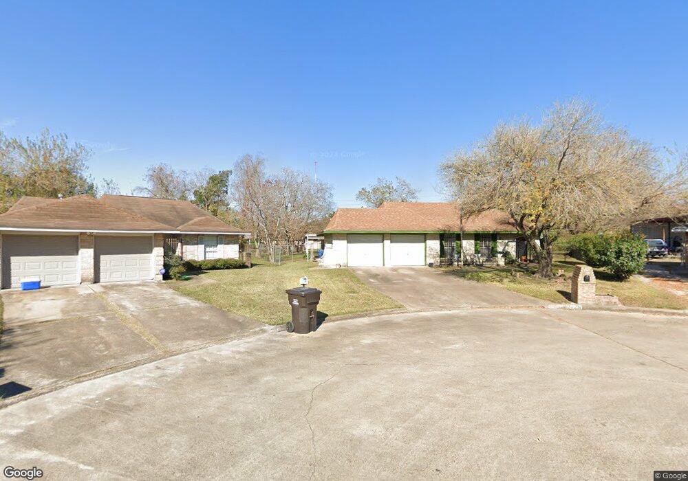 8726 Chipping Ln, Houston, TX 77088 - photo 1