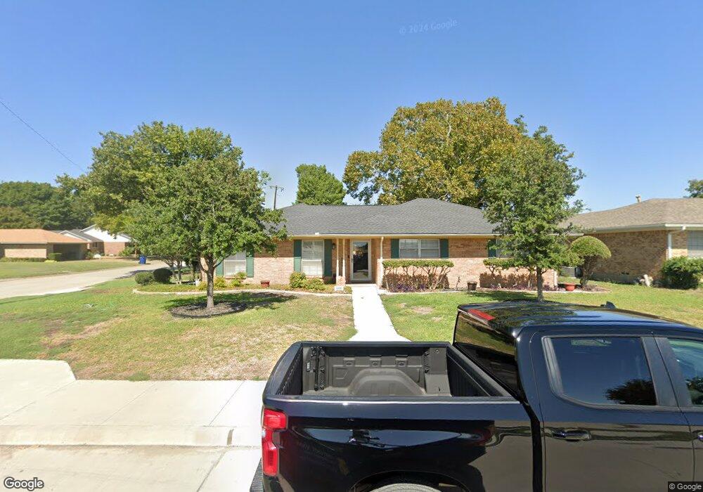 611 W Cedar St, Celina, TX 75009 - photo 1