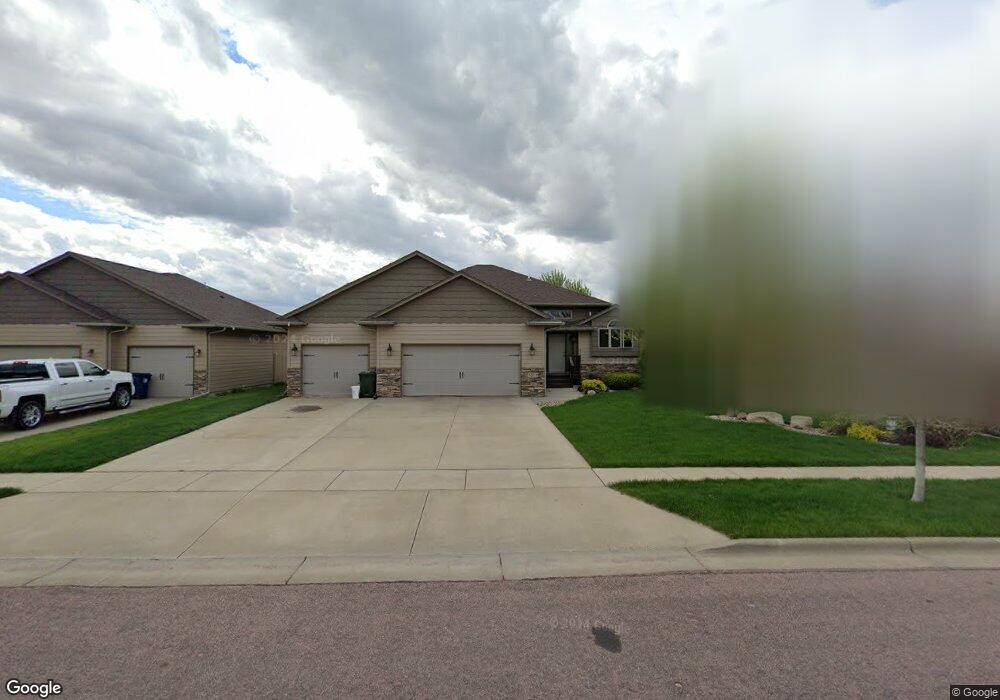 5213 S Bahnson Ave, Sioux Falls, SD 57108 - photo 1